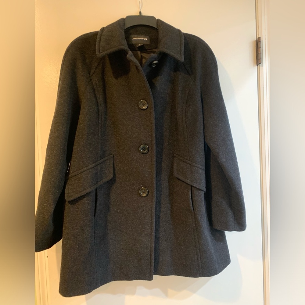 London Fog Black Single Breasted Button Up Wool Coat. Ladies Size PL